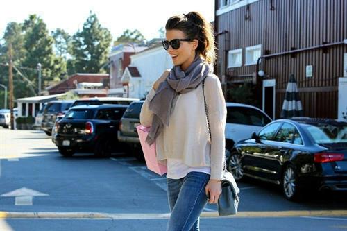 Kate Beckinsale shopping at Calypso store in Brentwood January 31, 2013