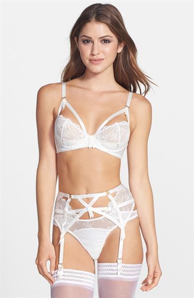 Jehane Paris in lingerie