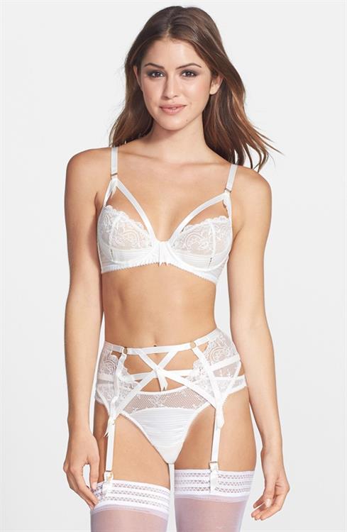 Jehane Paris in lingerie