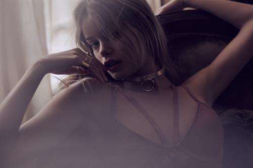 Frida Aasen in lingerie