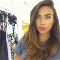 Kelly Karloff taking a selfie