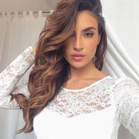 Kelly Karloff taking a selfie