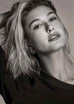 Hailey Bieber