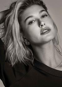 Hailey Bieber