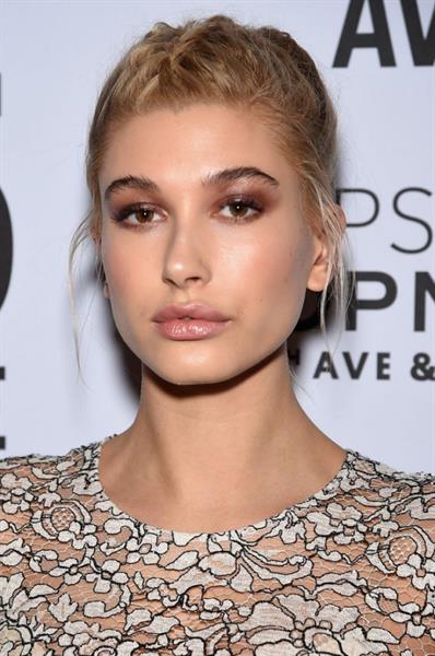 Hailey Bieber