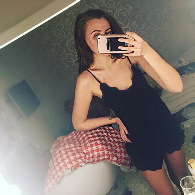 Fie Laursen taking a selfie