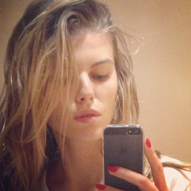 Maryna Linchuk taking a selfie