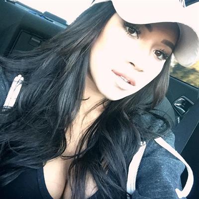 Julia Kelly taking a selfie