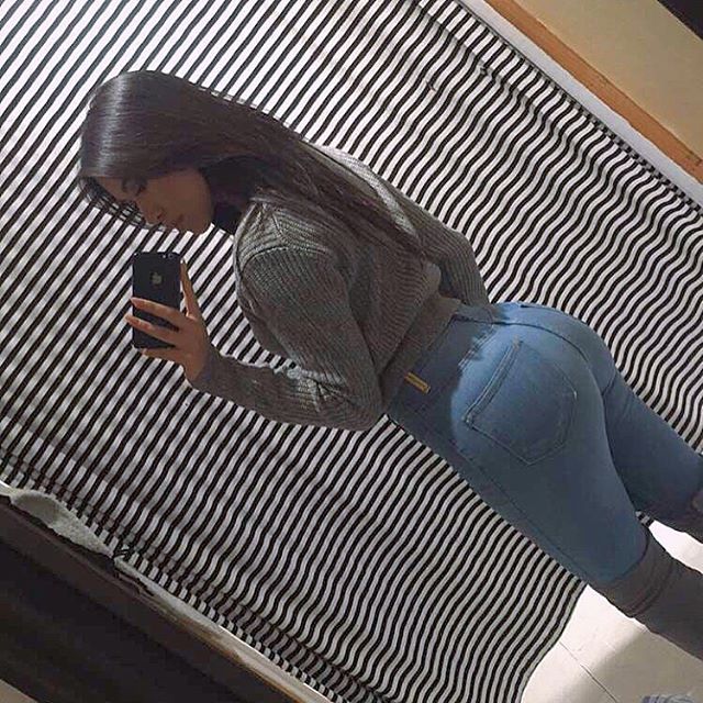 Julia Kelly taking a selfie and - ass