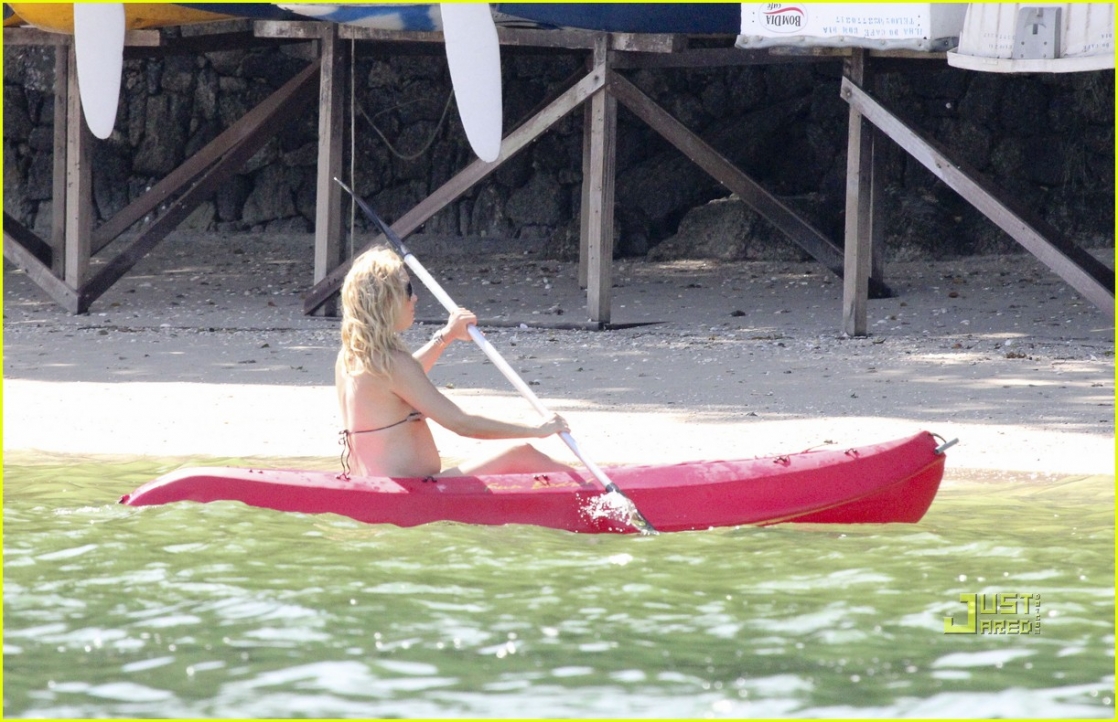 Kate Hudson in a bikini