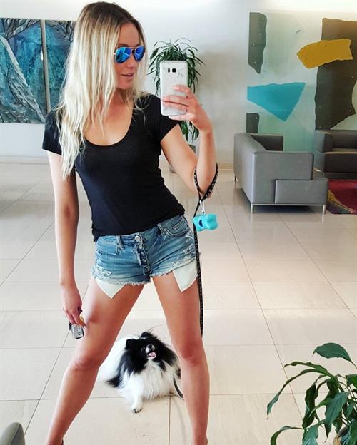 Katrina Bowden taking a selfie