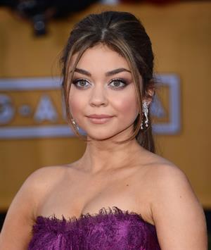 Sarah Hyland at the Screen Actors Guild Awards wearing a purple dress