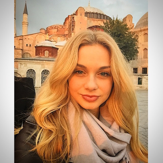 Katarina Pudar taking a selfie