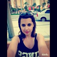 Veronica Rangel taking a selfie