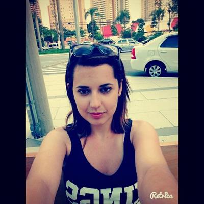 Veronica Rangel taking a selfie