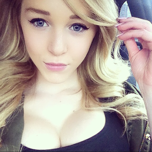 Courtney Tailor taking a selfie