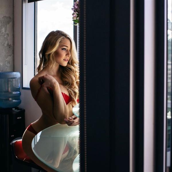 Courtney Tailor in lingerie