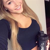 Courtney Tailor taking a selfie