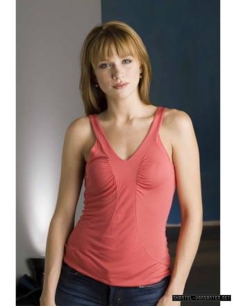 Shantel VanSanten Pictures Shantel VanSanten