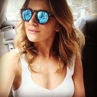 Shantel VanSanten taking a selfie