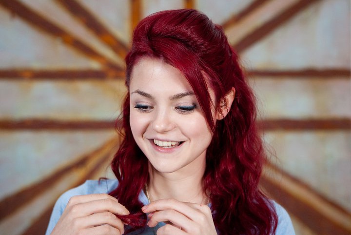 Kathryn Prescott