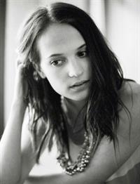 Alicia Vikander