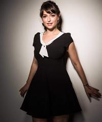 Milana Vayntrub