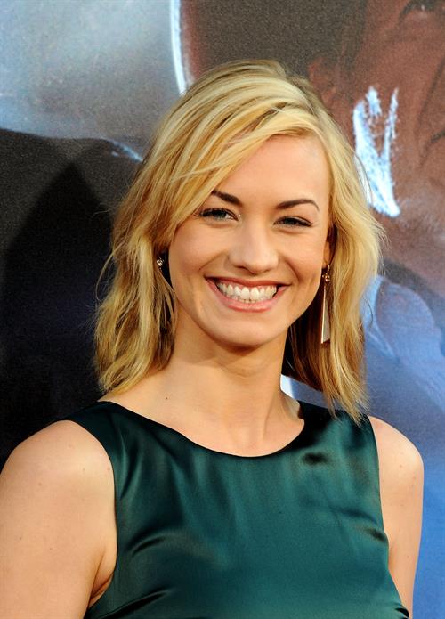 Yvonne Strahovski
