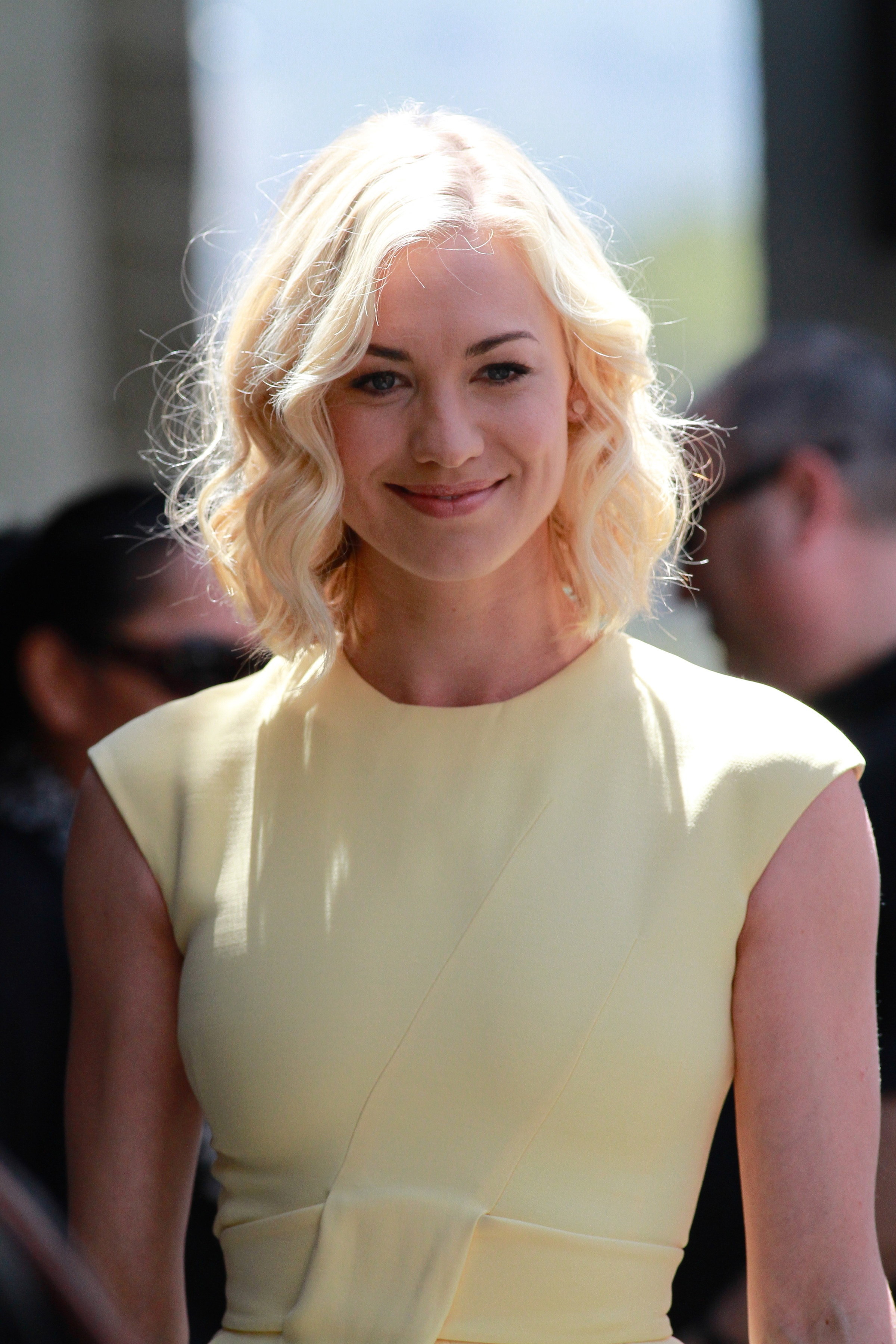 Yvonne Strahovski Images