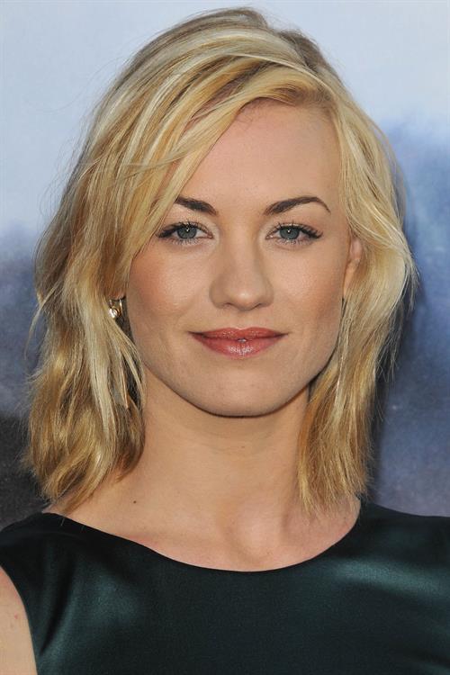 Yvonne Strahovski