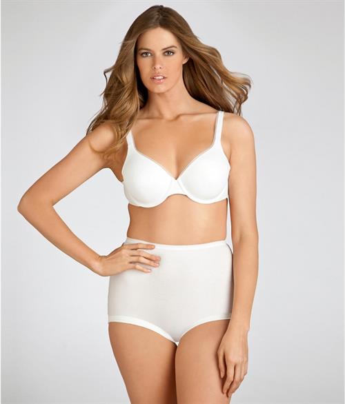 Robyn Lawley in lingerie