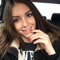Galina Dubenenko taking a selfie