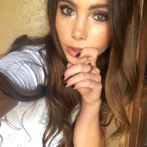 McKayla Maroney taking a selfie