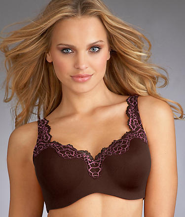 Elisandra Tomacheski in lingerie