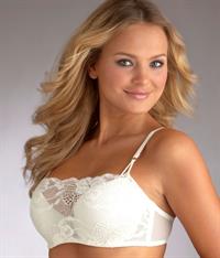 Elisandra Tomacheski in lingerie