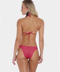 Elisandra Tomacheski in a bikini - ass