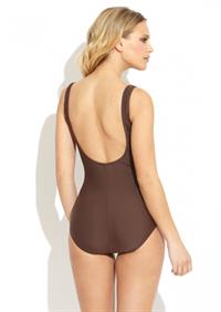 Elisandra Tomacheski in a bikini - ass