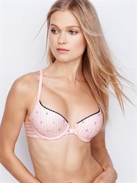 Vita Sidorkina in lingerie