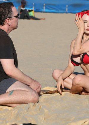 Courtney Stodden Bikini Candids at the beach in Venice