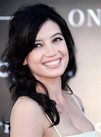 Daisy Lowe