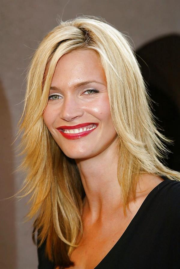 Natasha Henstridge