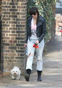 Daisy Lowe