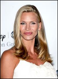 Natasha Henstridge
