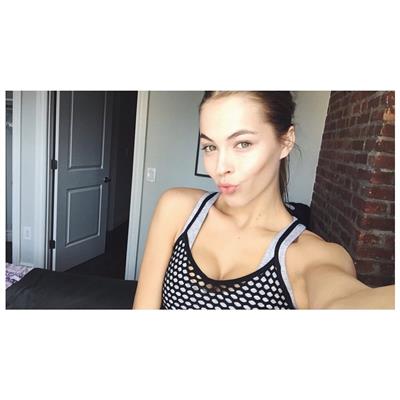 Caroline Kelley taking a selfie