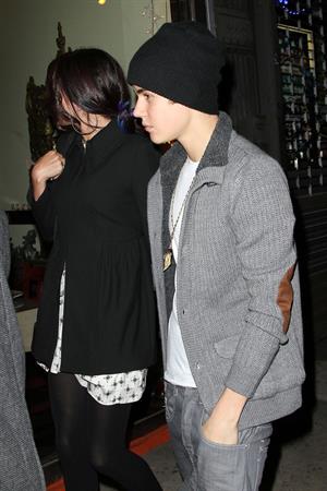 Selena Gomez leaving a restaurant in New York City on December 2, 2012