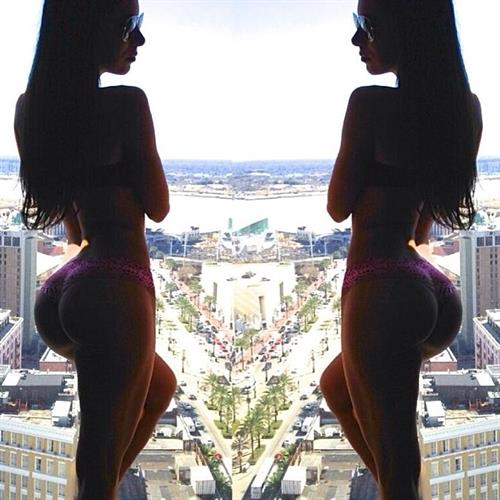 Jen Selter in a bikini - ass
