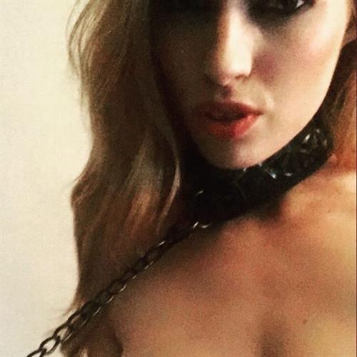 Caitlin McSwain taking a selfie