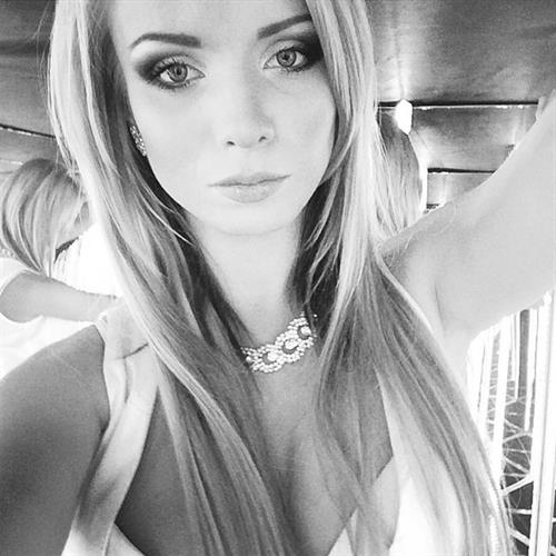 Ekaterina Enokaeva taking a selfie