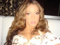 Jenna Haze taking a selfie