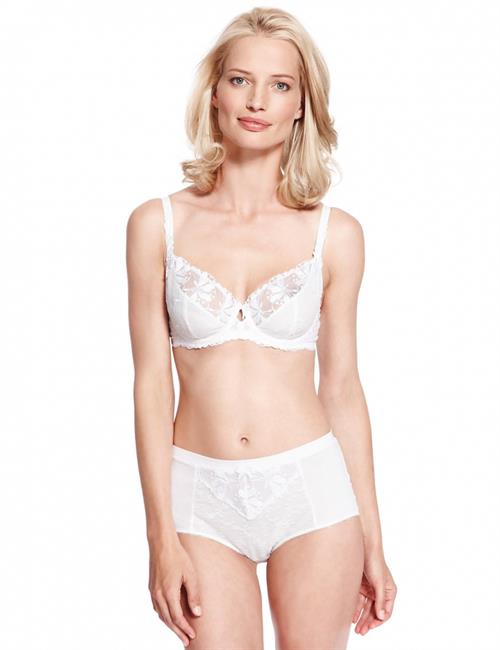 Jessica Van Der Steen in lingerie